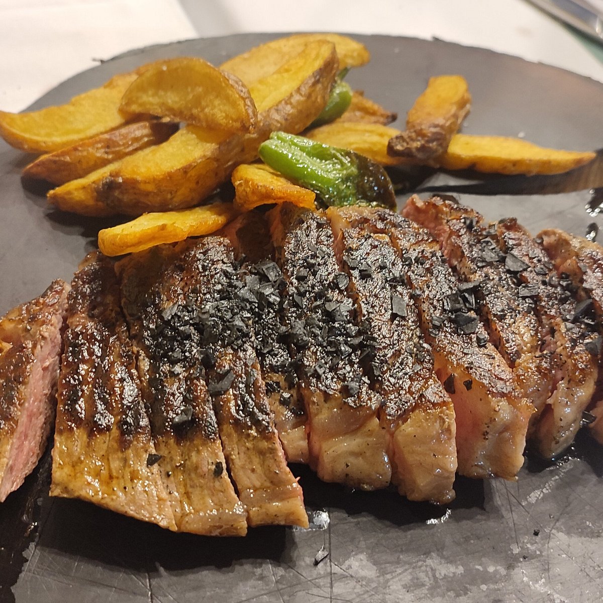 CARNICERIA-CHARCUTERIA LA NUEVA